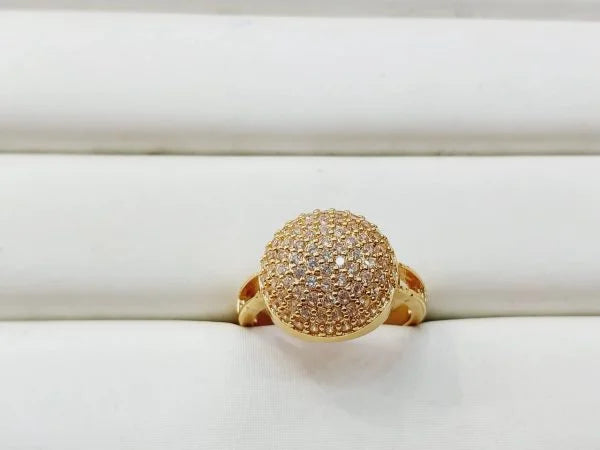 Golden Elegant Royal Ring – Shiny Crystal Fashion Jewelry